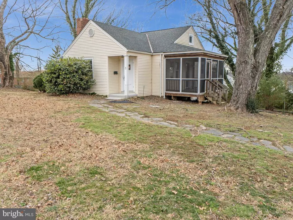 Fredericksburg, VA 22405,3 FAIRFAX CIR