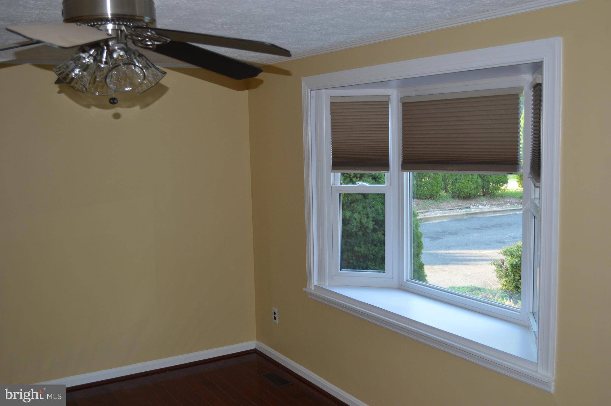 Fredericksburg, VA 22406,1061 MOUNTAIN VIEW RD