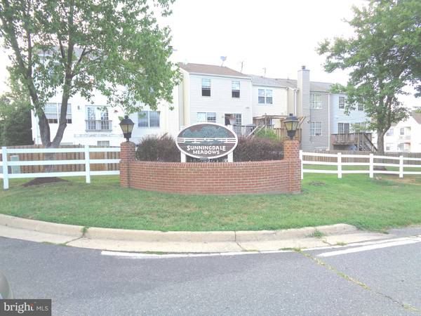 302 GROSVENOR LN #202, Stafford, VA 22556