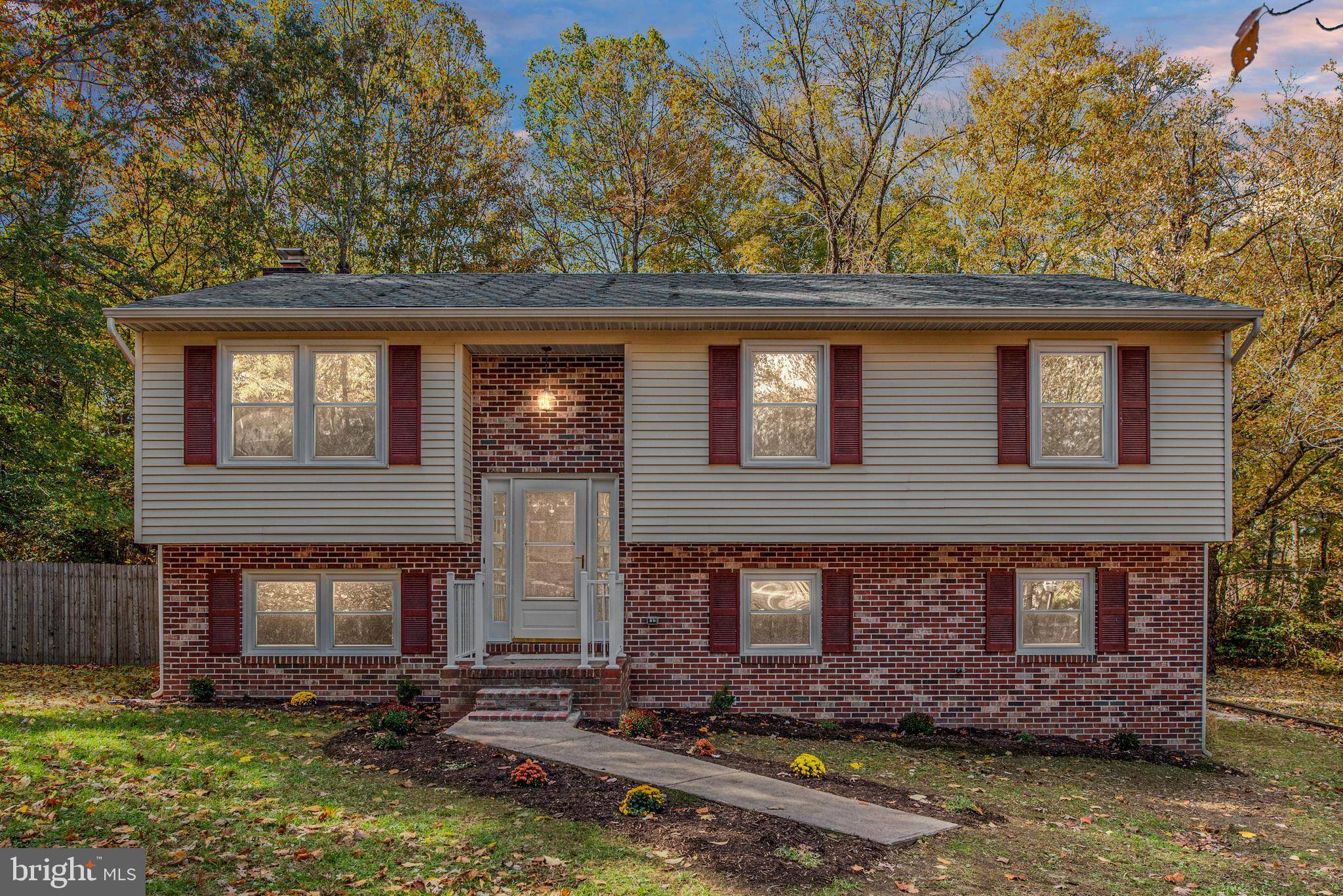 1013 EASTERN VIEW DR, Fredericksburg, VA 22405