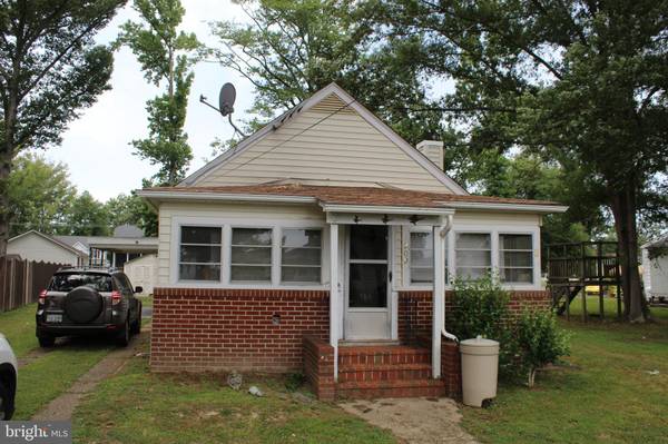 1209 LOSSING AVE, Colonial Beach, VA 22443