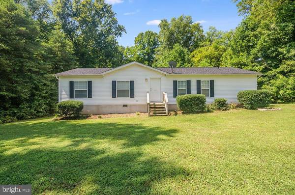 46 BISHOP DR, Montross, VA 22520