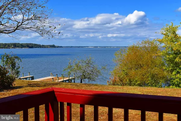 Colonial Beach, VA 22443,117 RIVERVIEW CIR