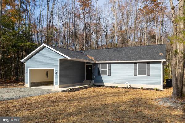 35 PINEWOOD LN, Colonial Beach, VA 22443