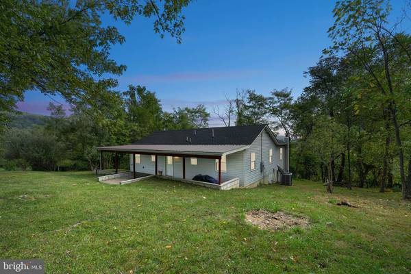 73 APPLE JACK RD, Linden, VA 22642