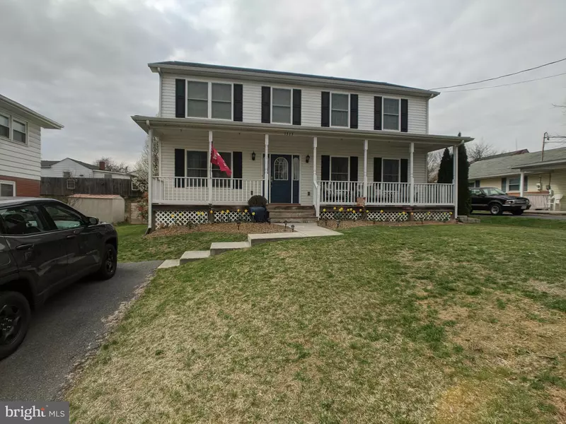 1323 WOODSIDE AVE, Front Royal, VA 22630