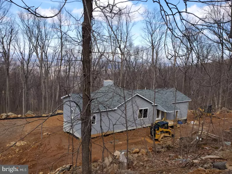 289 WILDERNESS RD, Linden, VA 22642