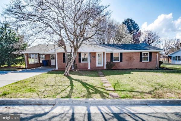 Front Royal, VA 22630,713 CAMPBELL CIR