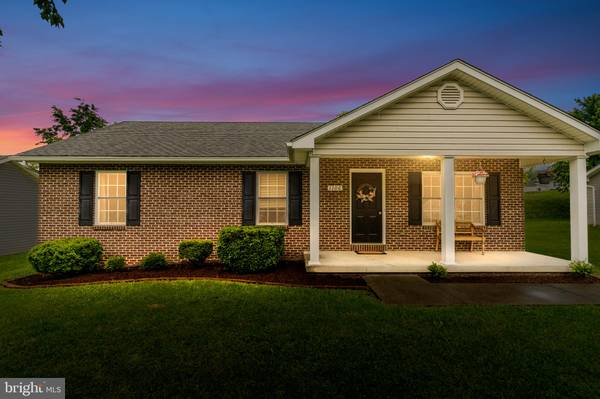 1106 ASHBY ST, Front Royal, VA 22630