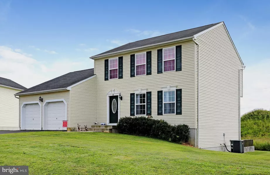 68 TRAFALGAR, Martinsburg, WV 25404