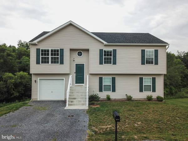 146 MCKINLEY CT, Inwood, WV 25428