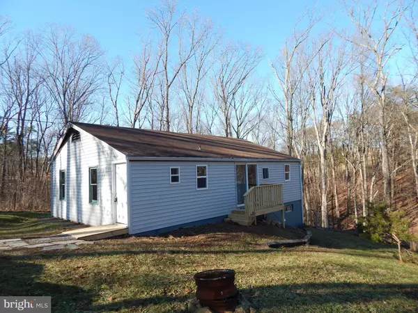 Hedgesville, WV 25427,201 MIGHTY OAK LN