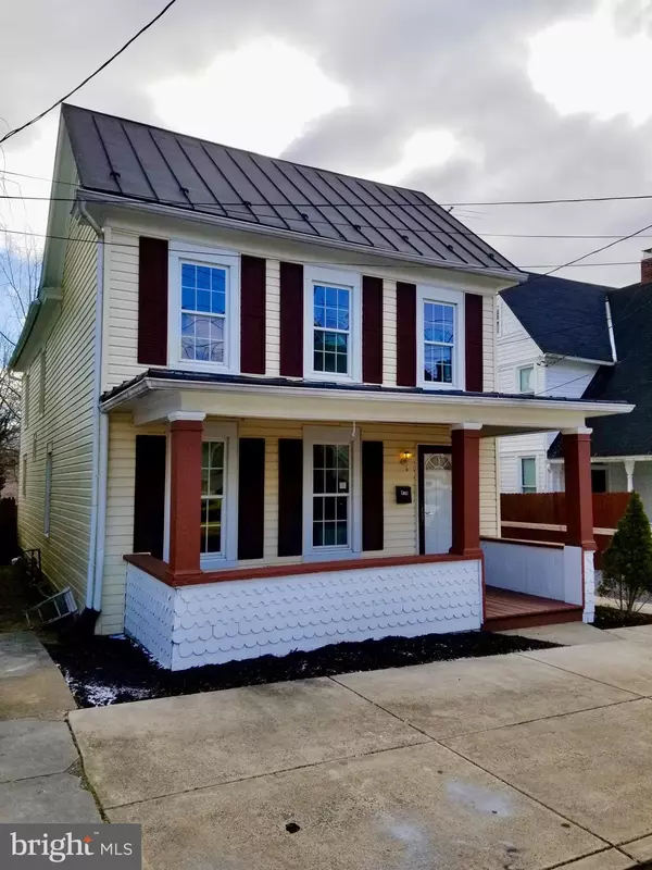 Martinsburg, WV 25401,418 VIRGINIA AVE