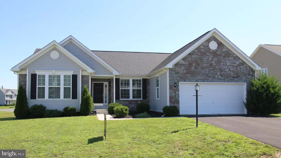 185 ENVOY, Inwood, WV 25428