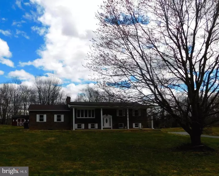 378 KEEPSAKE, Falling Waters, WV 25419