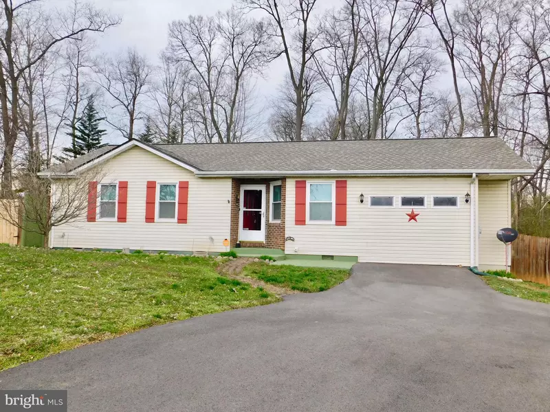 30 HANCOCK, Inwood, WV 25428