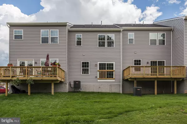 Falling Waters, WV 25419,83 ONTARIO DR