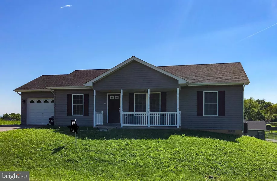 238 SPYGLASS DR, Martinsburg, WV 25403