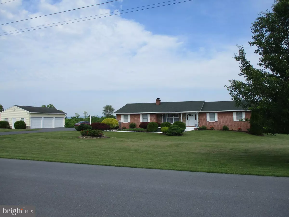 Falling Waters, WV 25419,549 KESTREL DR