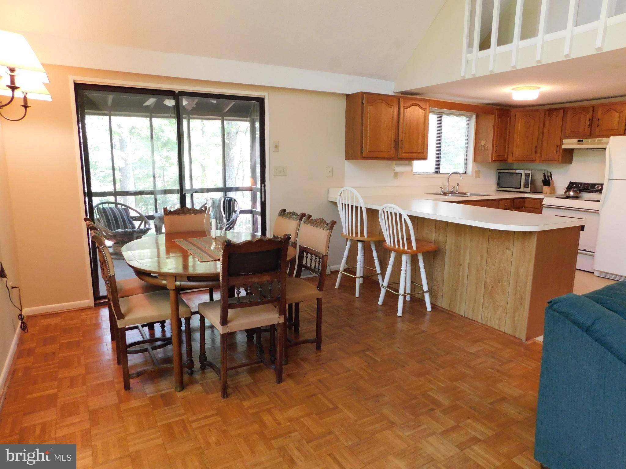 Hedgesville, WV 25427,347 MILD WINTER ROAD