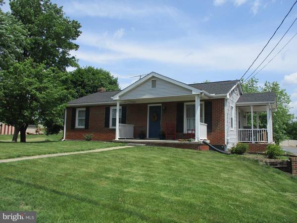 144 BERNICE AVE, Martinsburg, WV 25405