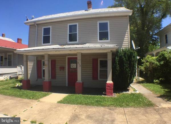 612 WEST VIRGINIA, Martinsburg, WV 25401