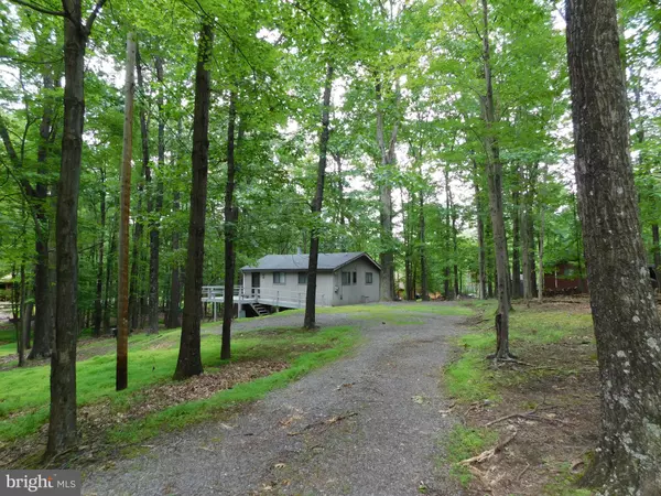 Hedgesville, WV 25427,900 THE WOODS ROAD