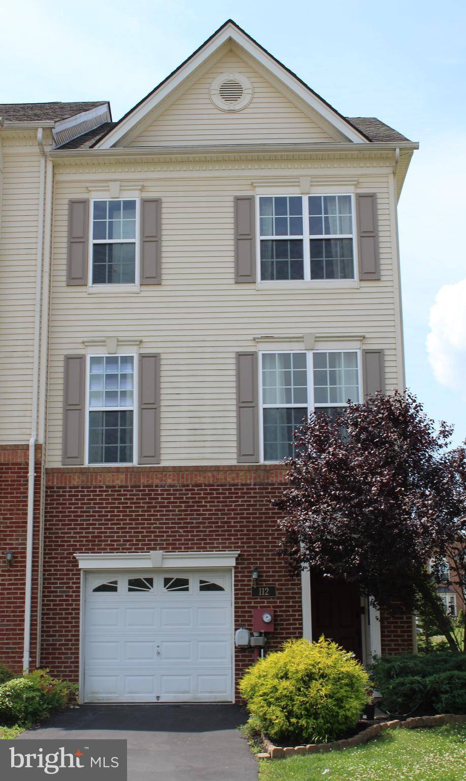 Martinsburg, WV 25403,112 DARDEN CT E