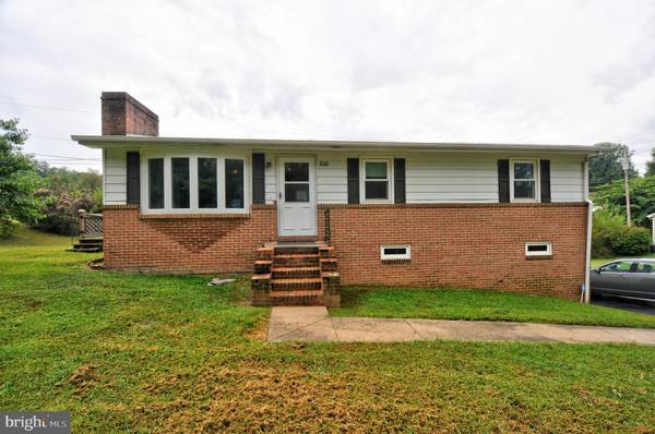 436 AVONDALE RD, Martinsburg, WV 25404