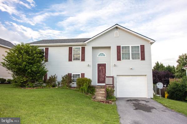 227 MOONLIGHT LN, Martinsburg, WV 25404