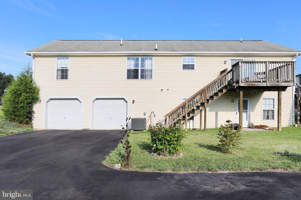 Martinsburg, WV 25405,204 THAYERS GULL