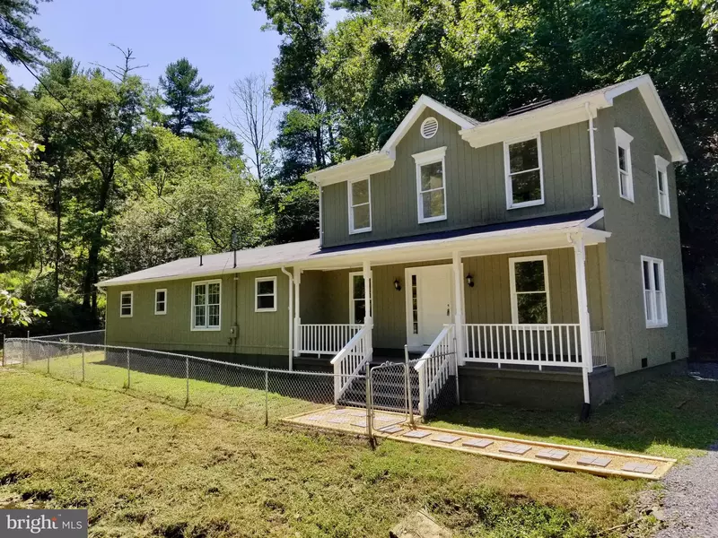 3701 BUCK HILL RD, Hedgesville, WV 25427