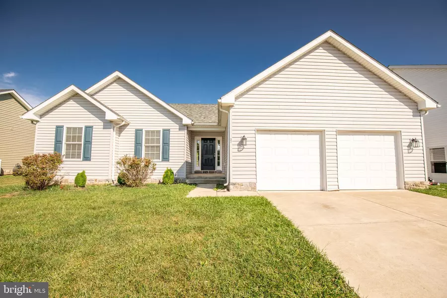 37 BRANT LN, Martinsburg, WV 25403