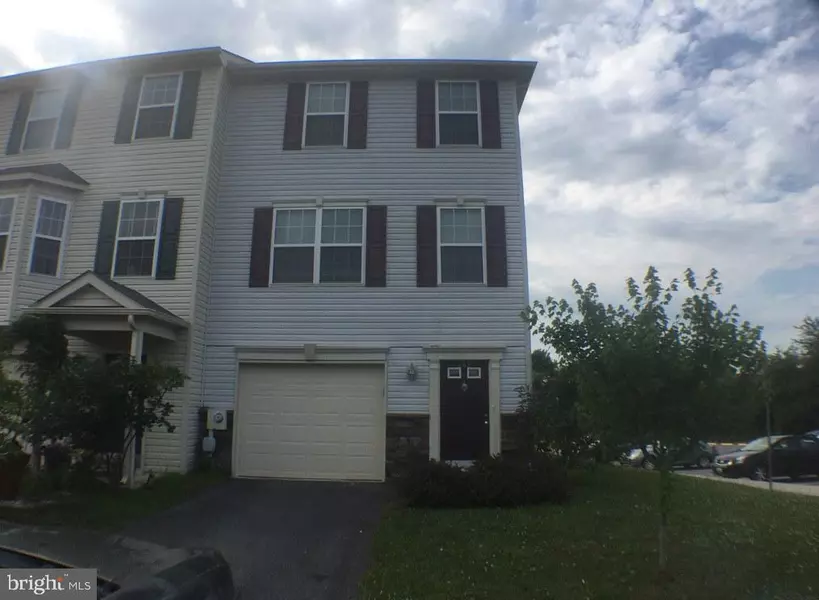 285 MORLATT, Martinsburg, WV 25404