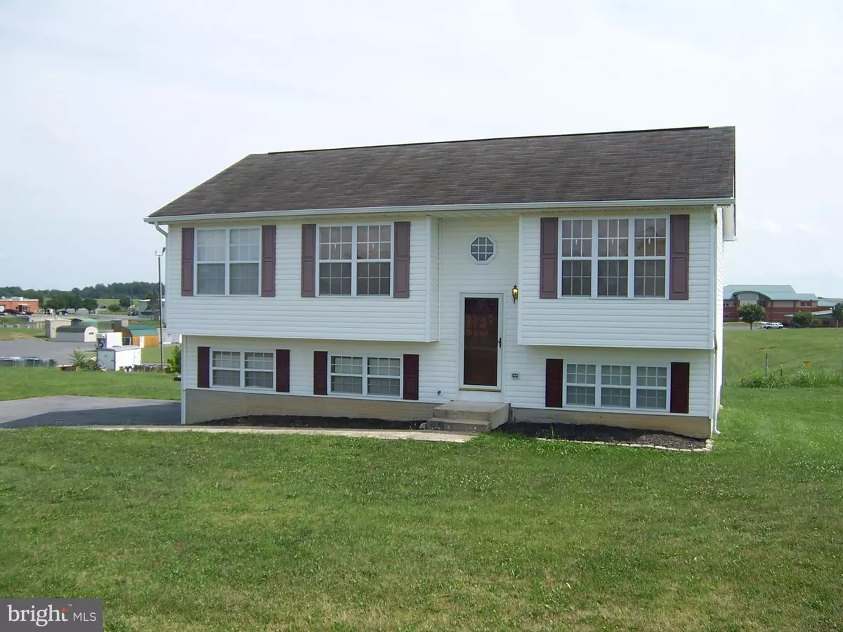 Martinsburg, WV 25405,950 TEAL RD