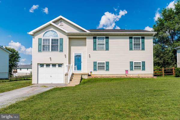 226 UNIVERSE DR, Martinsburg, WV 25404