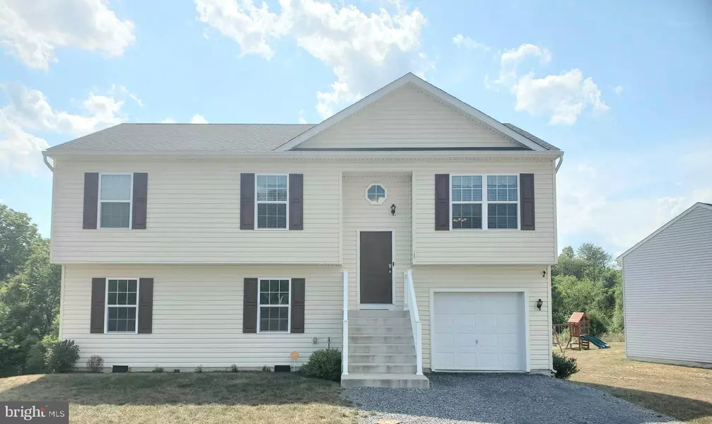 132 MCKINLEY, Inwood, WV 25428