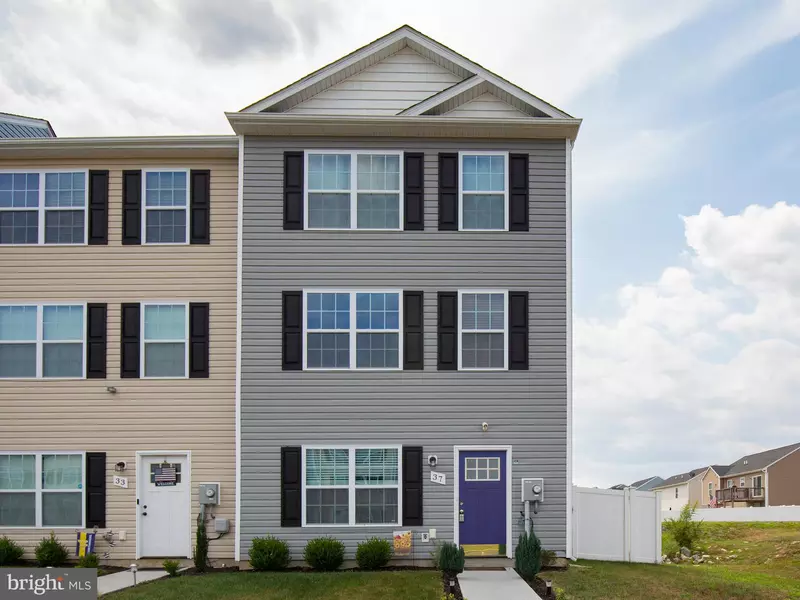 37 KNOWLEDGE, Inwood, WV 25428