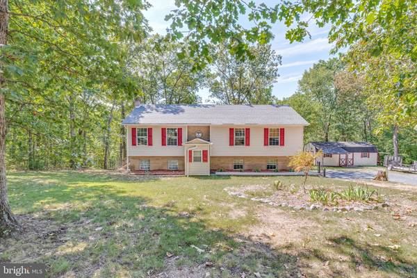 410 POETS LN, Inwood, WV 25428