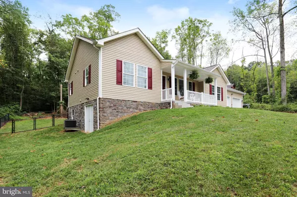 Hedgesville, WV 25427,11194 BACK CREEK VALLEY