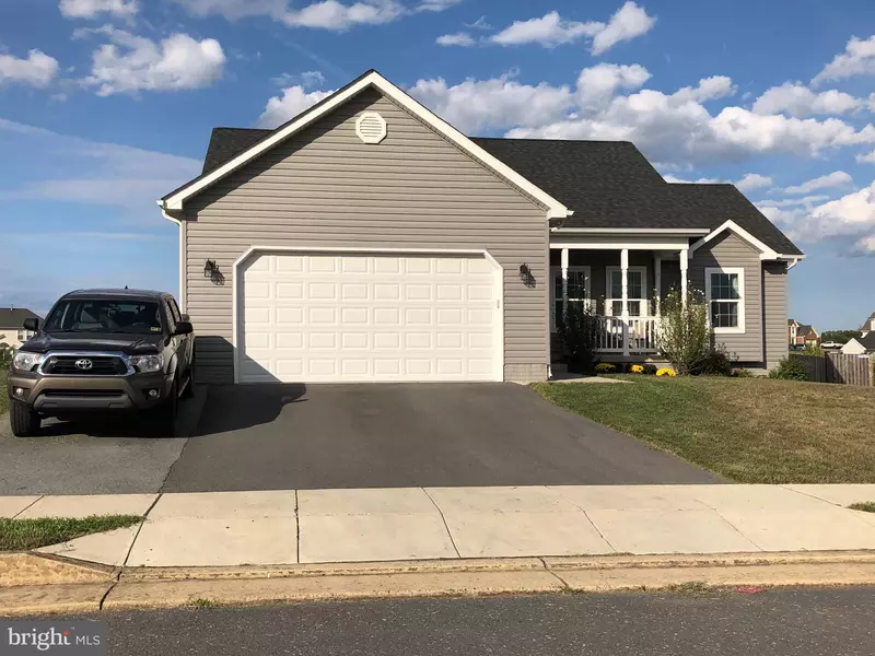 76 PEGGY, Bunker Hill, WV 25413