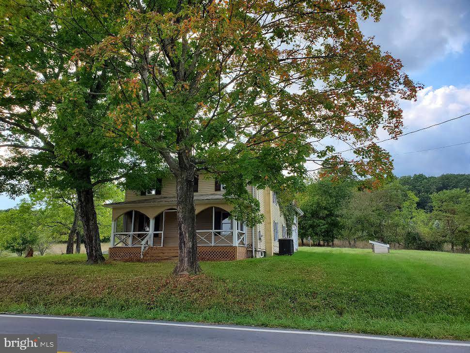 Hedgesville, WV 25427,913 APPLE HARVEST DR