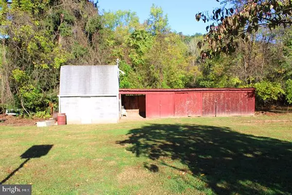 Hedgesville, WV 25427,1083 HAMMONDS MILL