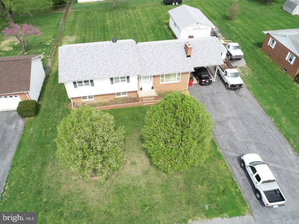 111 CLINE DR, Inwood, WV 25428