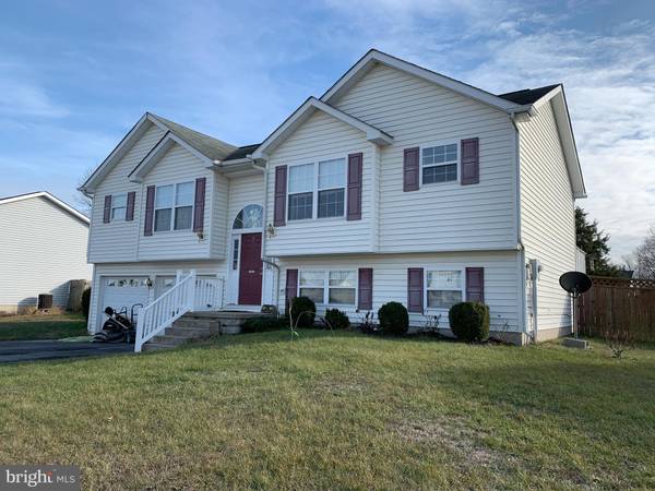 438 THOREAU DR, Inwood, WV 25428