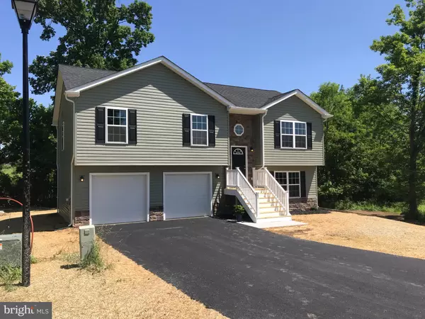 Hedgesville, WV 25427,613 WARNER LN