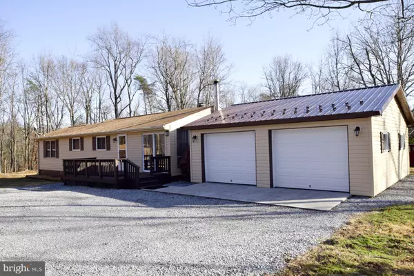 Hedgesville, WV 25427,1208 THE WOODS RD