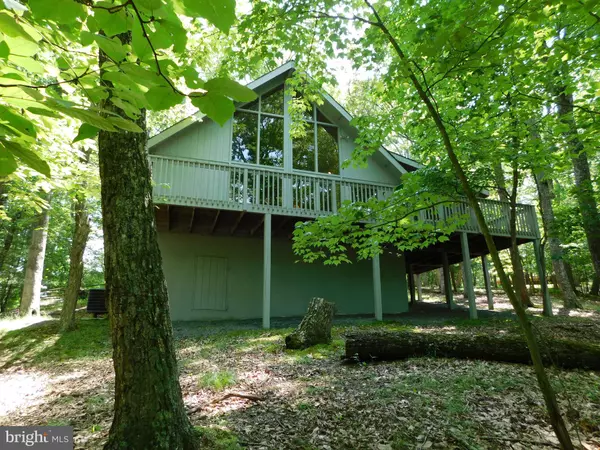 27 WINTERCAMP TRAIL, Hedgesville, WV 25427