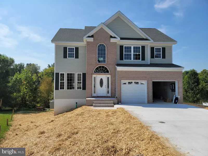 34 FESCUE CT, Martinsburg, WV 25405