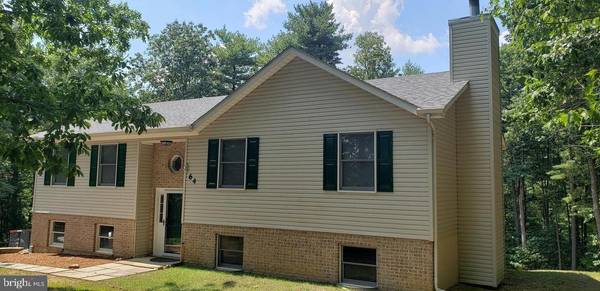 64 POWDER MILL CT, Inwood, WV 25428